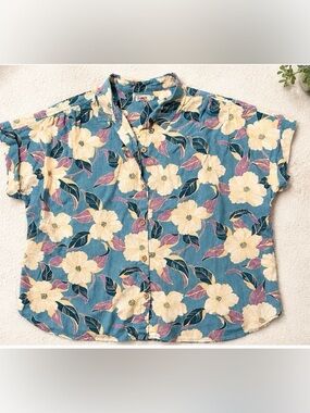 Faherty Hawaiian Button-Up Shirt - Blue & Cream Small